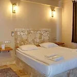 Ala Stone Otel *