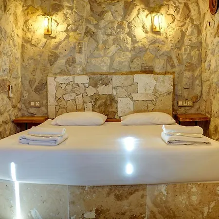 Ala Stone House Hotel
