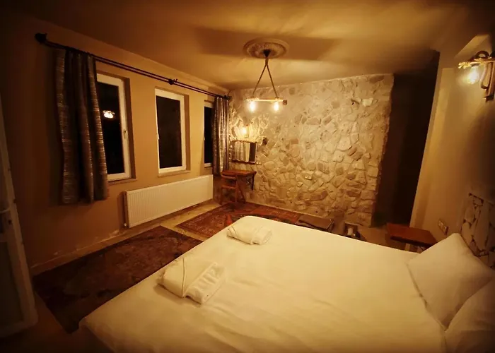 Ala Stone Γκόρεμε