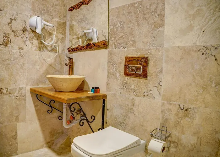 Ala Stone Γκόρεμε