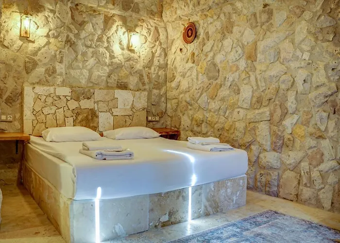 Ala Stone Γκόρεμε