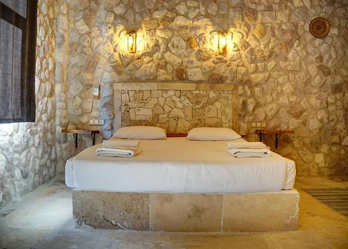 Ala Stone * Γκόρεμε